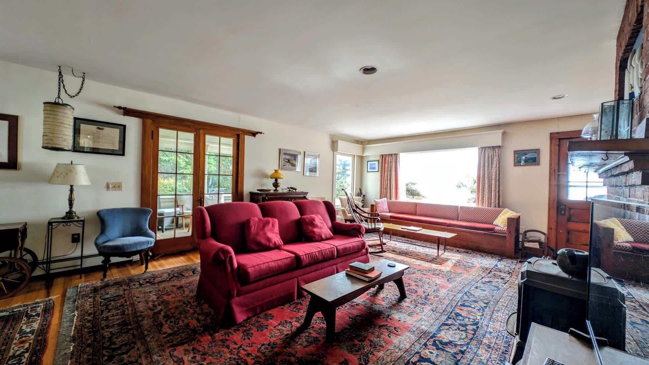 Photo of Livingroom in Hancock Point