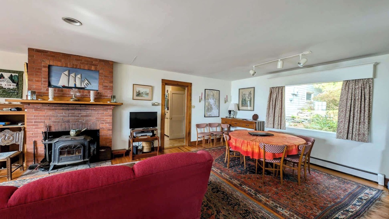 Photo of Livingroom in Hancock Point