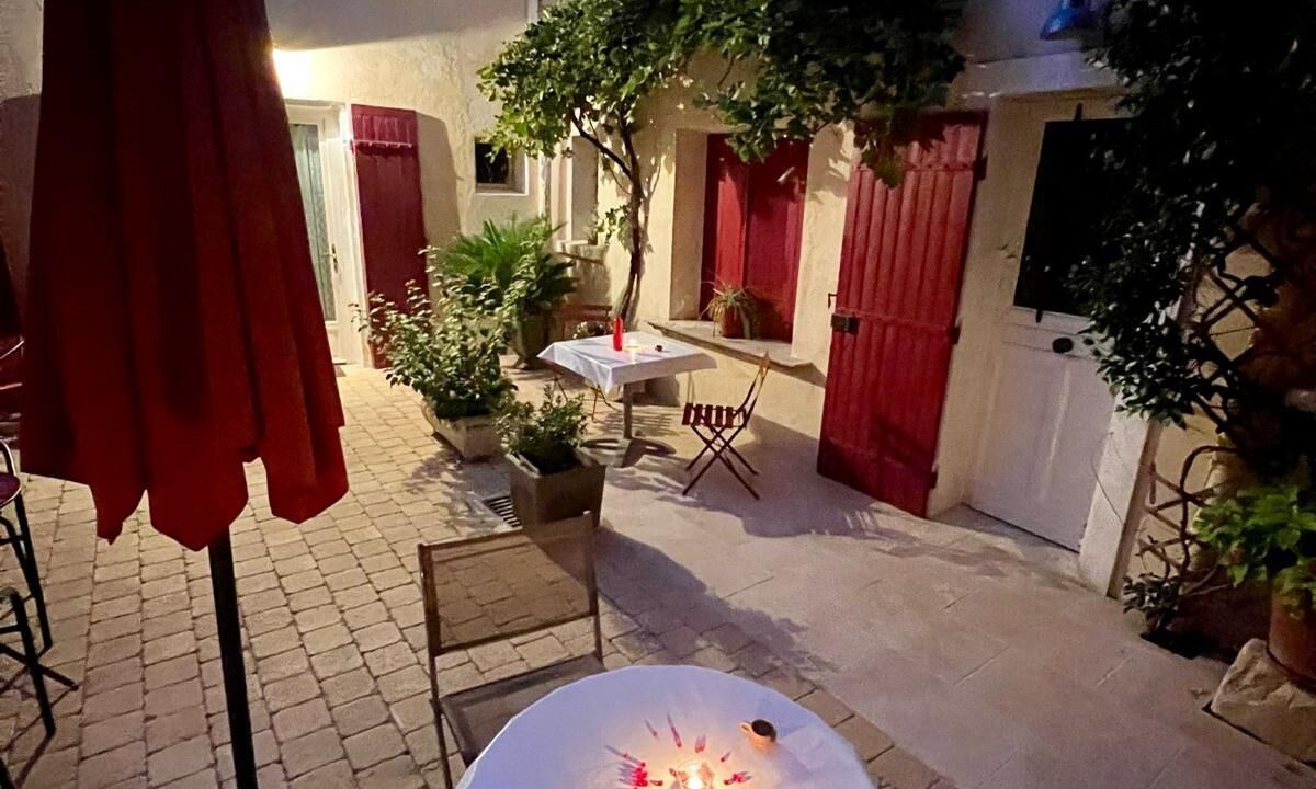 Photo of Patio Balcony in Eyragues