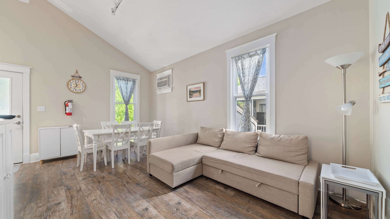 Photo of Livingroom in Cherry Valley