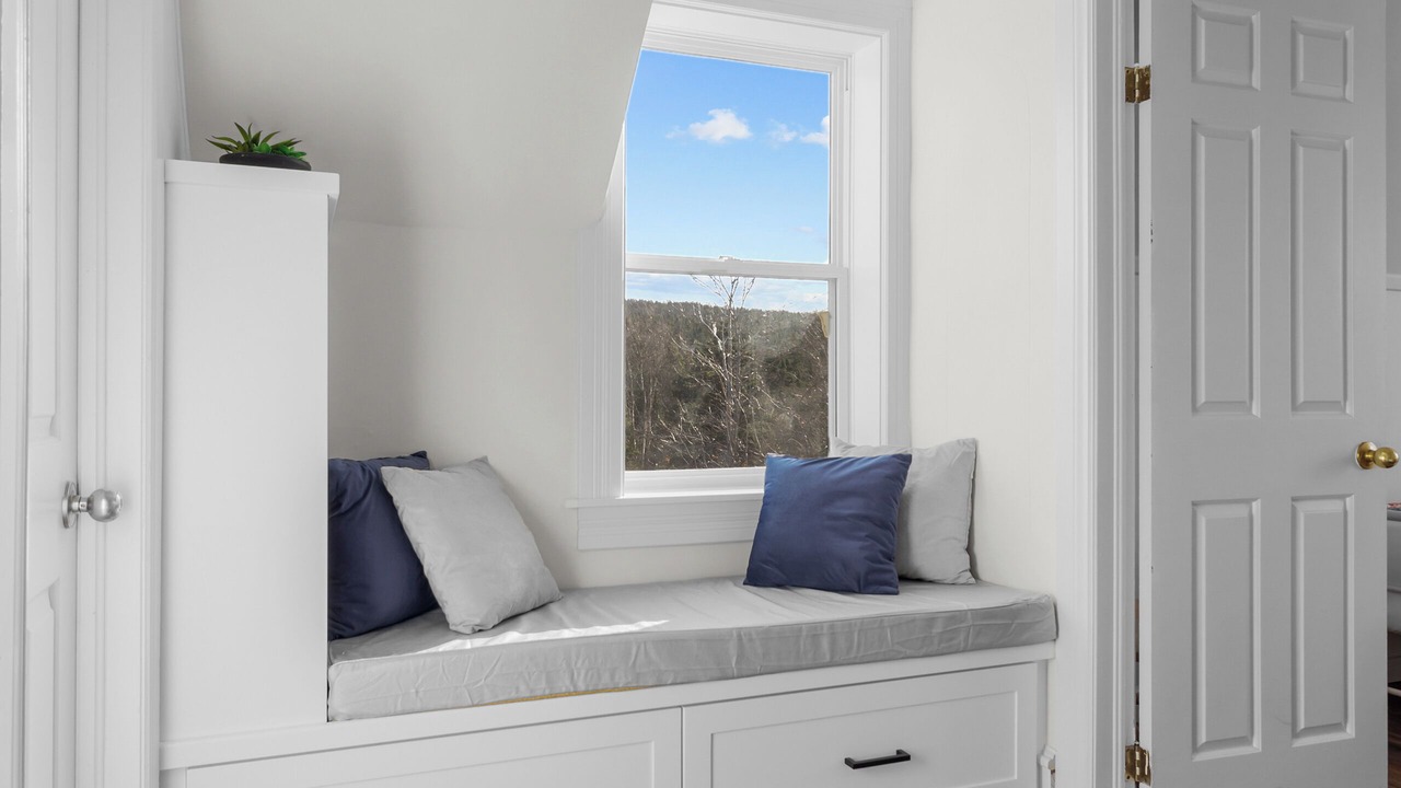 Photo of Others in Holyrood