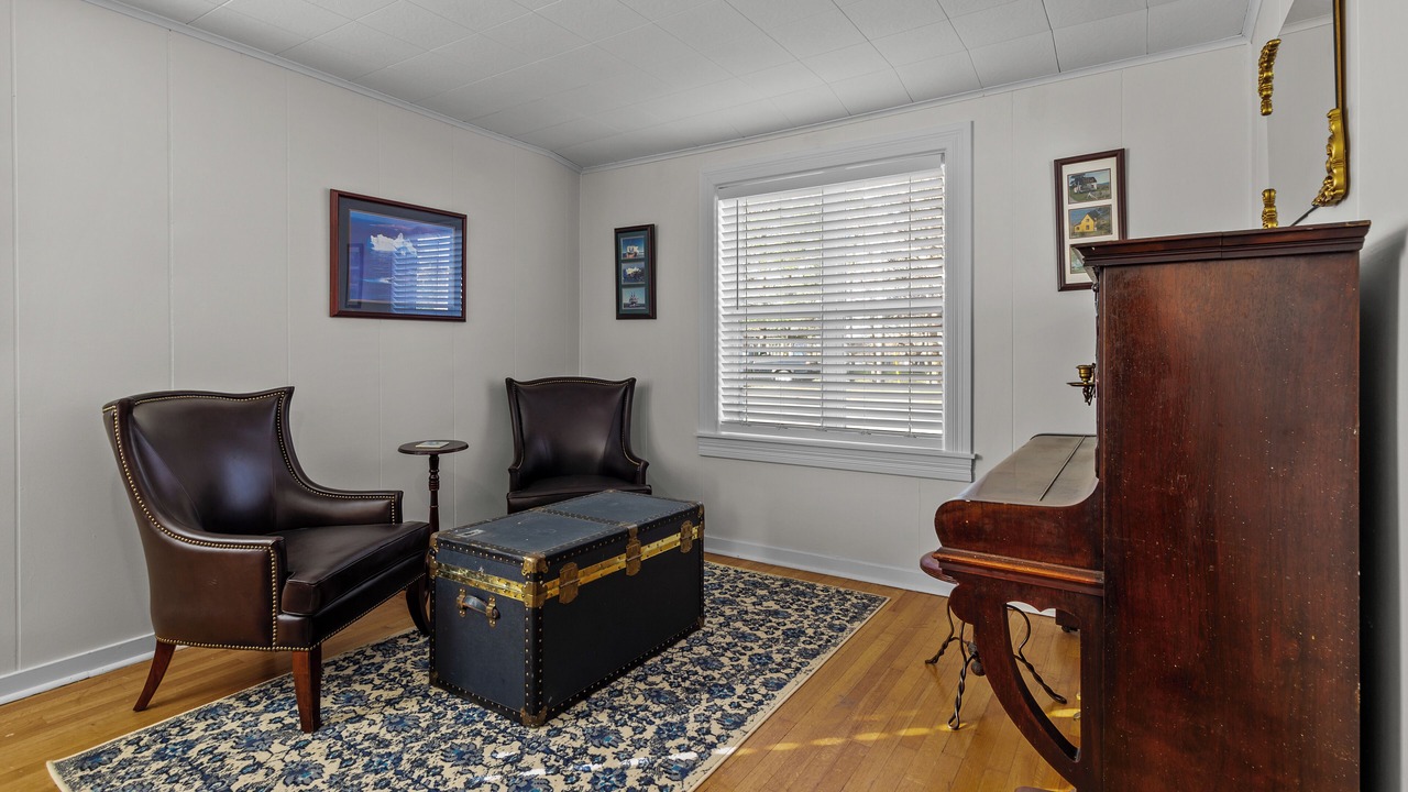 Photo of Others in Holyrood