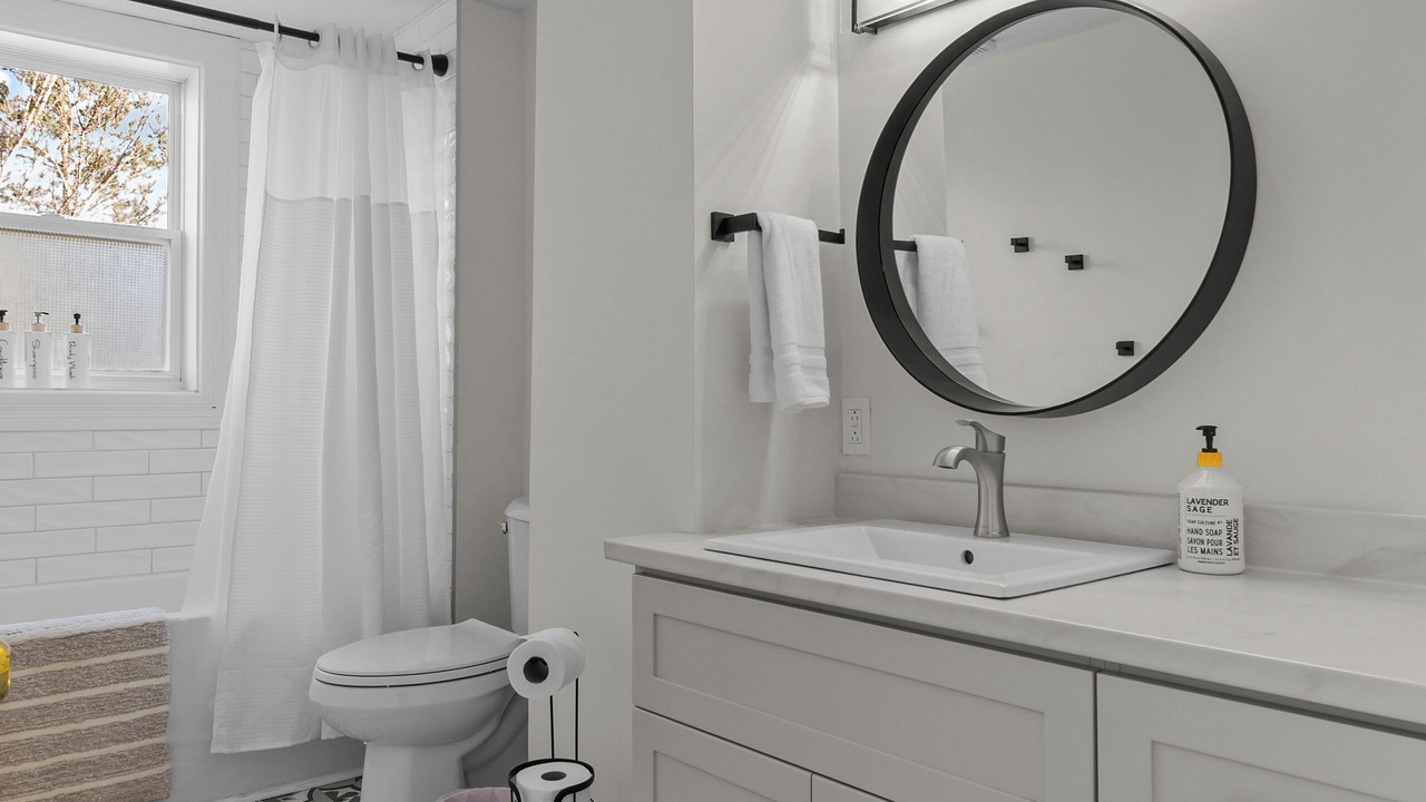 Photo of Others in Holyrood