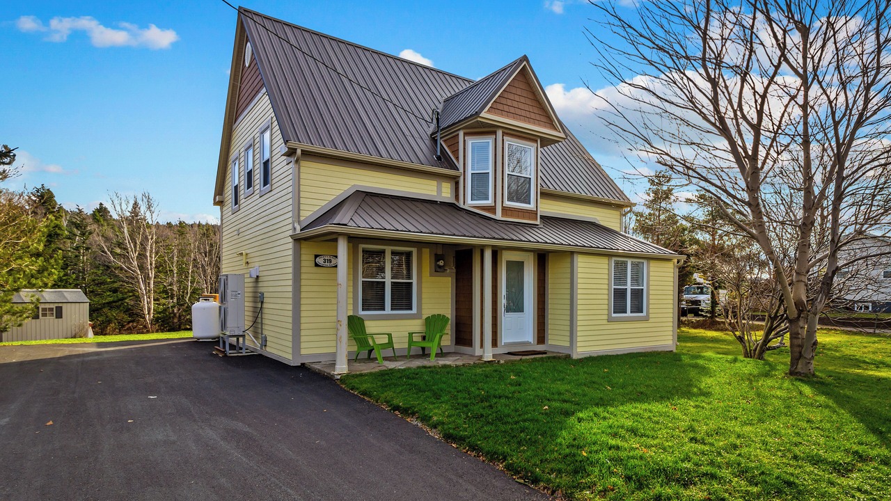 Photo of Outdoor in Holyrood