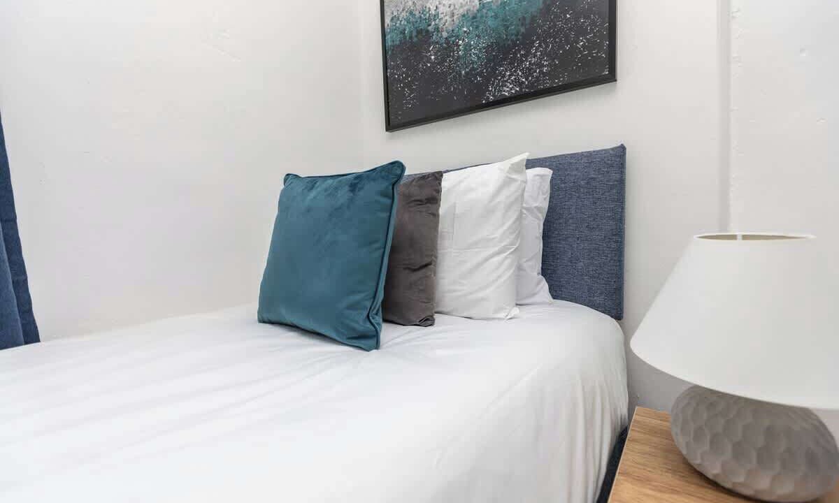 Photo of Bedroom in Purston Jaglin