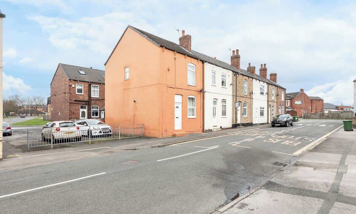 Photo of Outdoor in Purston Jaglin