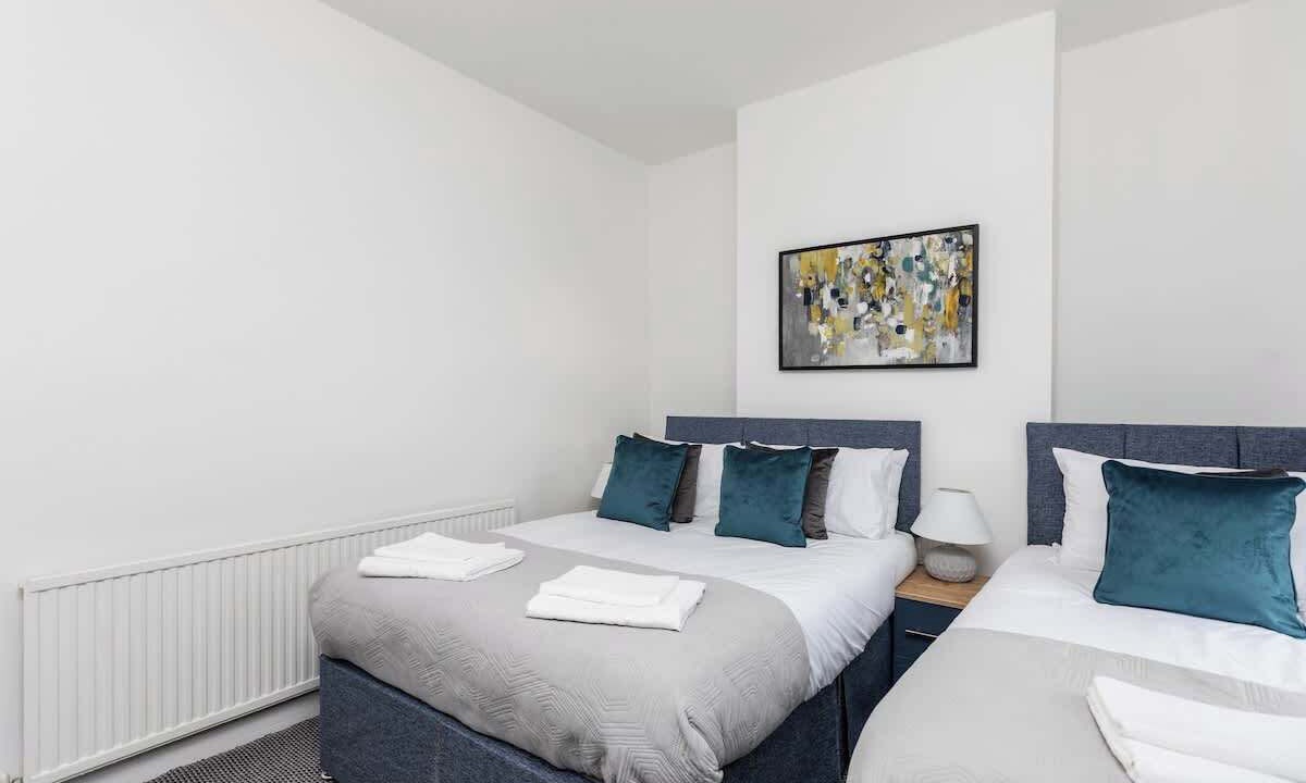 Photo of Bedroom in Purston Jaglin