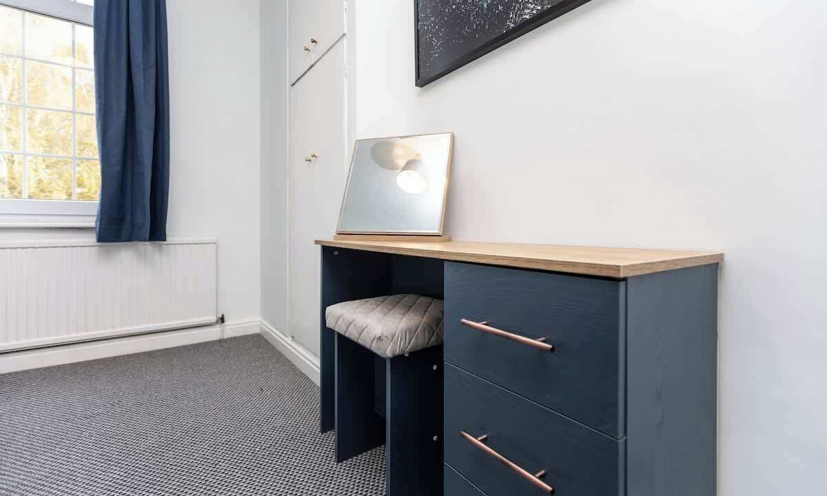 Photo of Others in Hemsworth