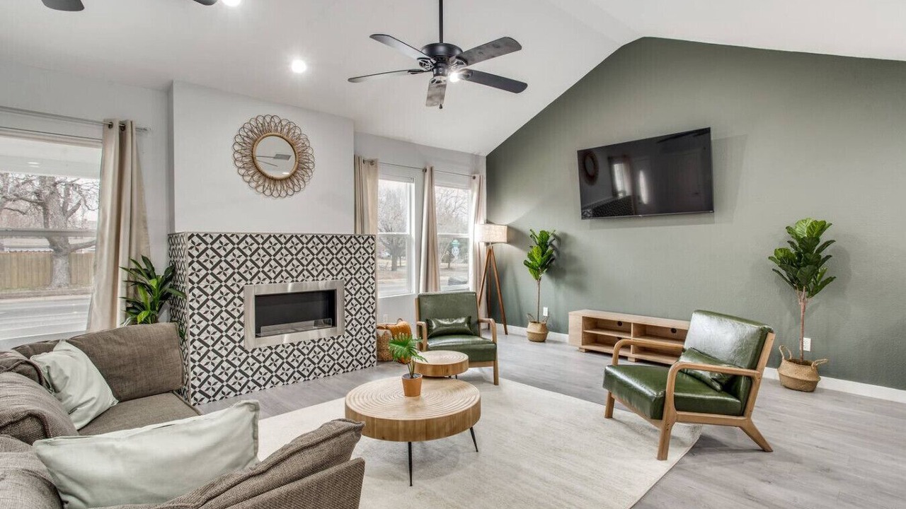 Photo of Livingroom in Oak Cliff