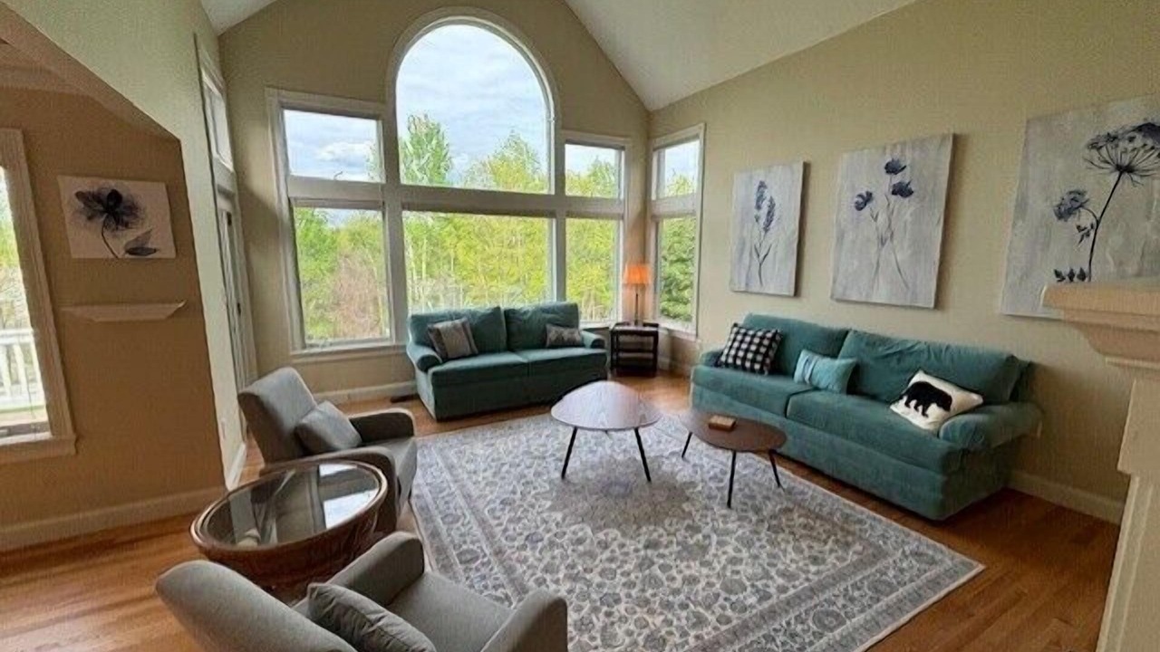 Photo of Others in Meredith