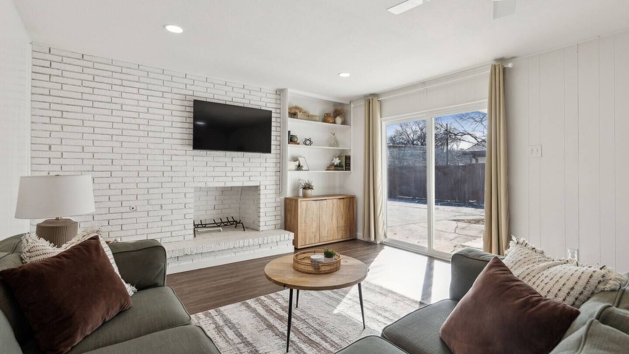 Photo of Livingroom in Richardson