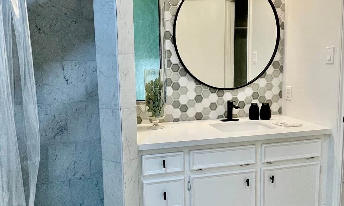 Photo of Bathroom in Panorama Village