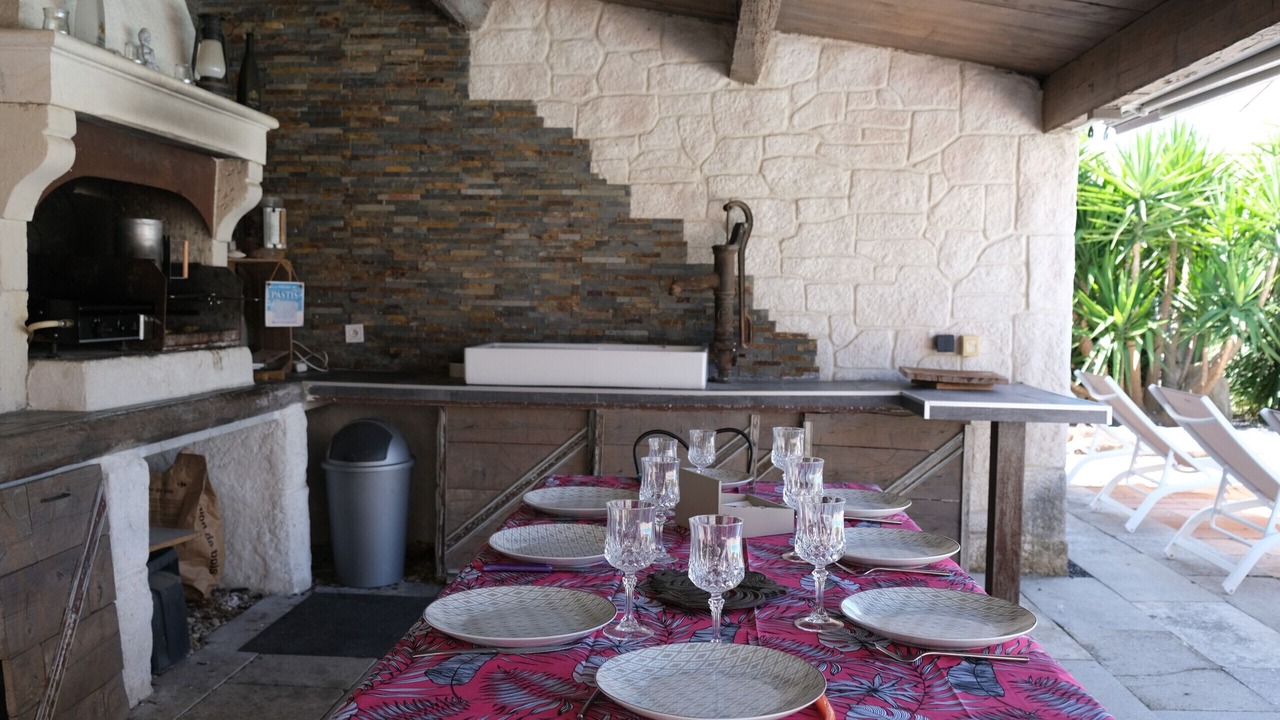 Photo of Outdoor in Beaucaire