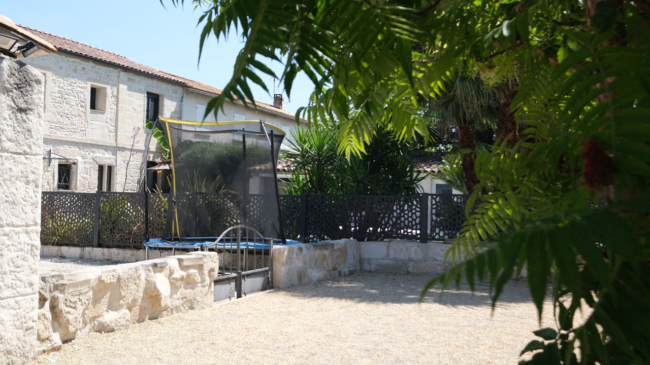 Photo of Others in Beaucaire