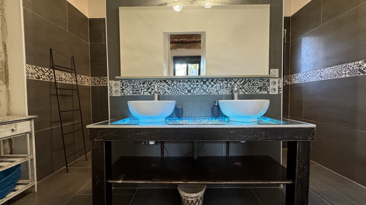 Photo of Others in Beaucaire