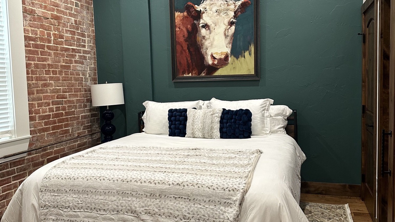 Photo of Bedroom in Aubrey