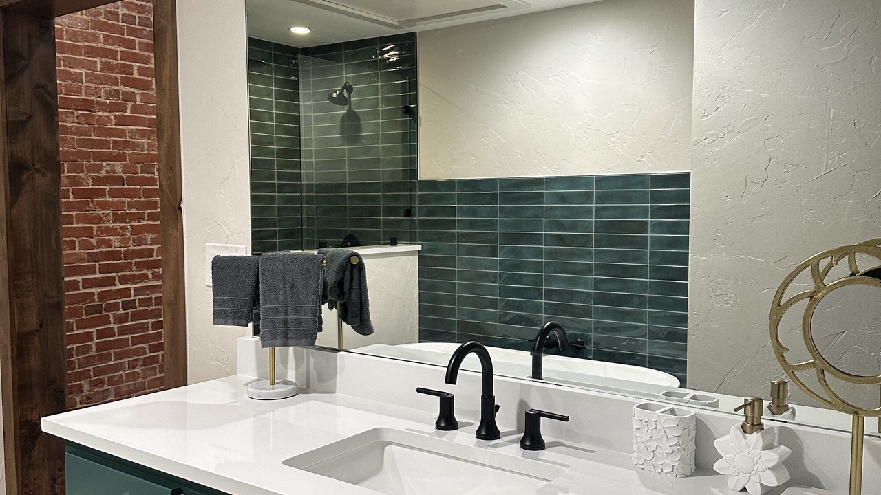 Photo of Bathroom in Aubrey