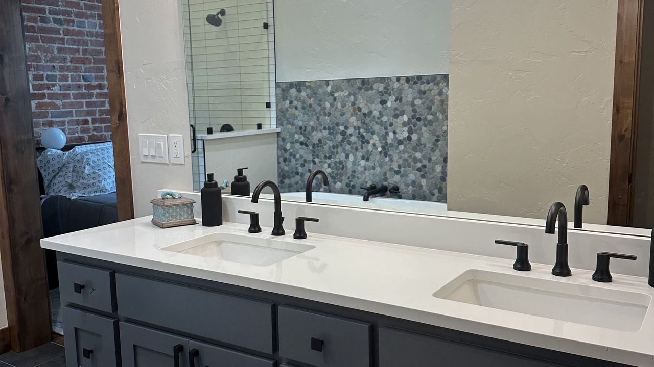 Photo of Bathroom in Aubrey