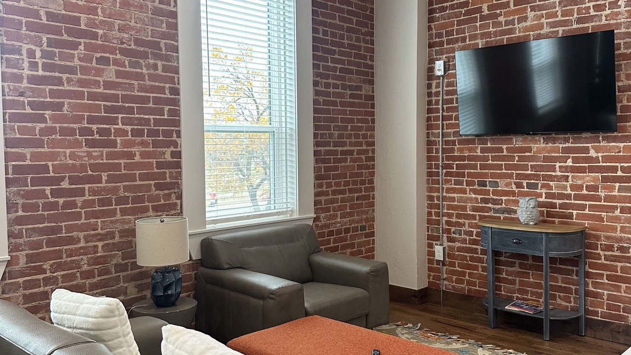 Photo of Livingroom in Aubrey