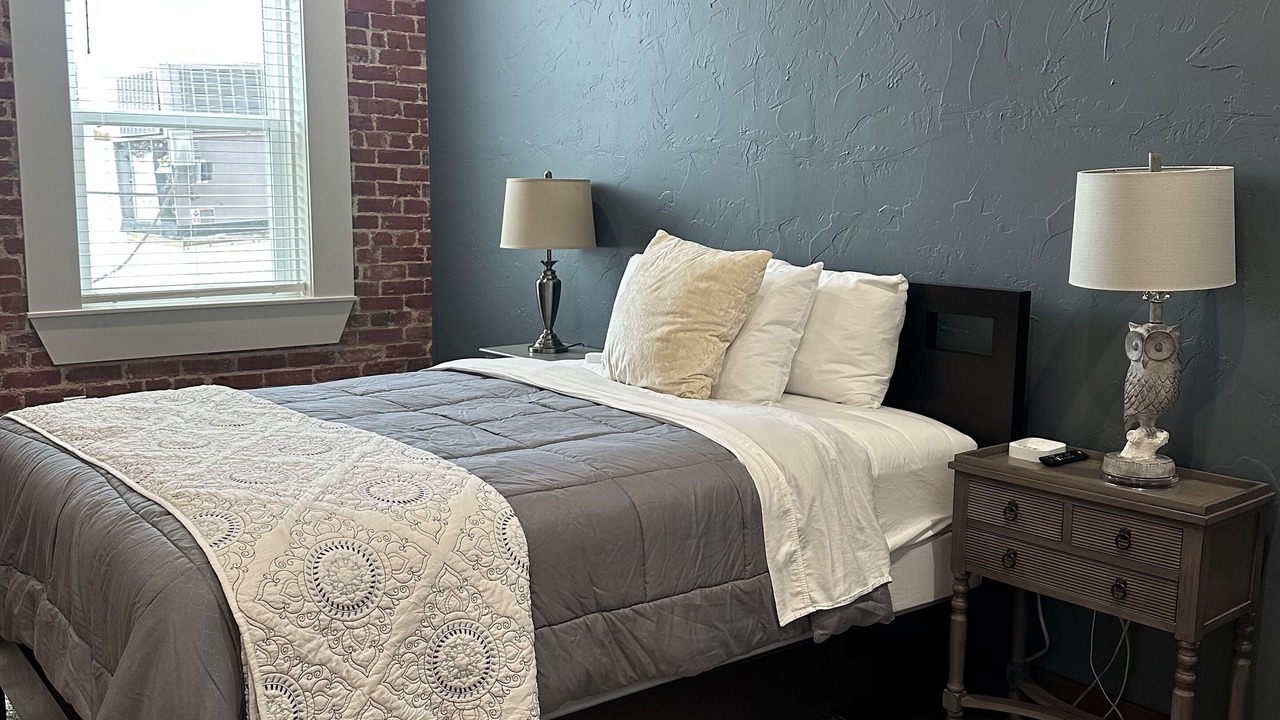 Photo of Bedroom in Aubrey