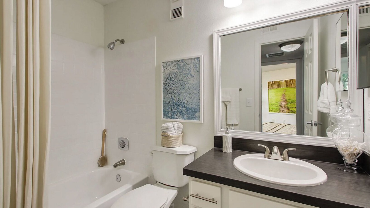 Photo of Bathroom in Sunbeam