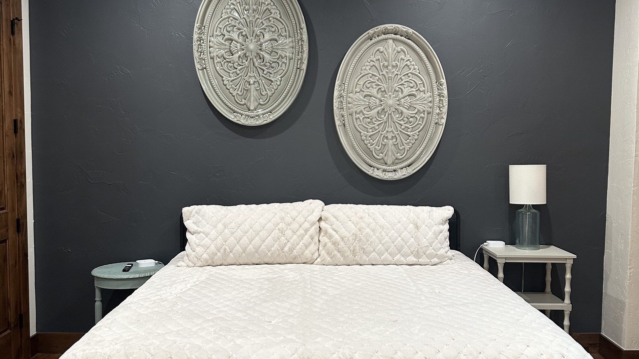 Photo of Bedroom in Aubrey