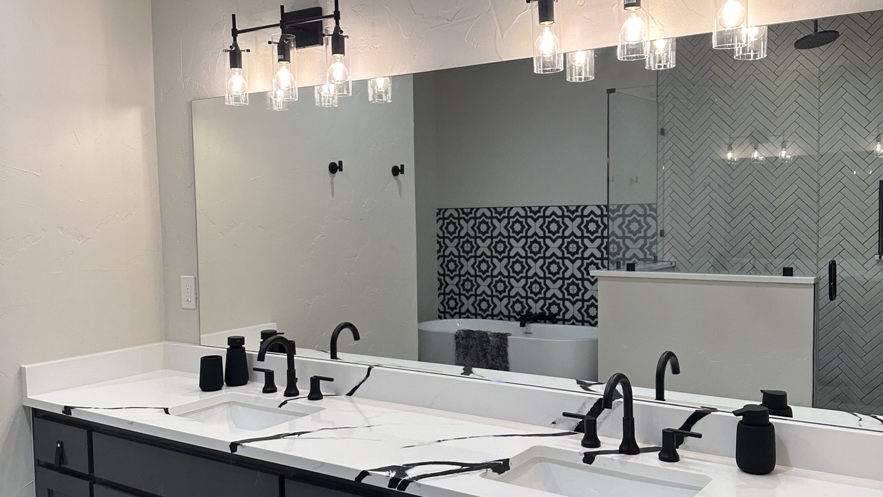 Photo of Bathroom in Aubrey