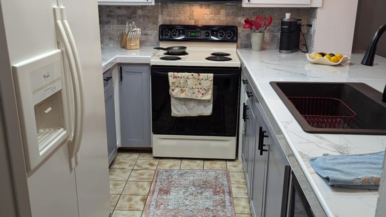 Photo of Kitchen in Gulf Gate Estates