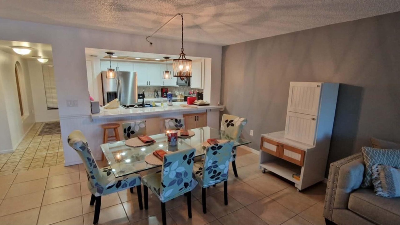 Photo of Others in Gulf Gate Estates