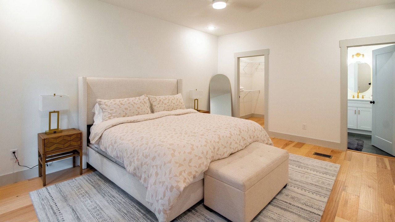 Photo of Bedroom in Northside