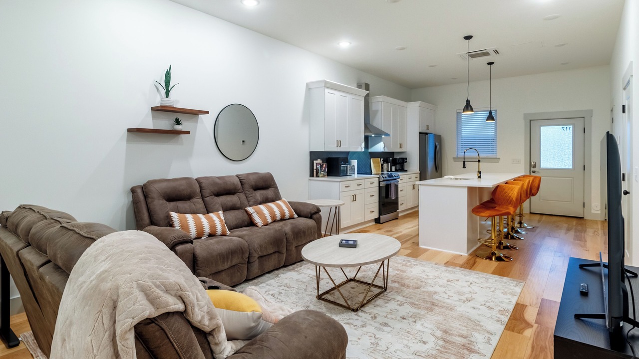 Photo of Livingroom in Northside