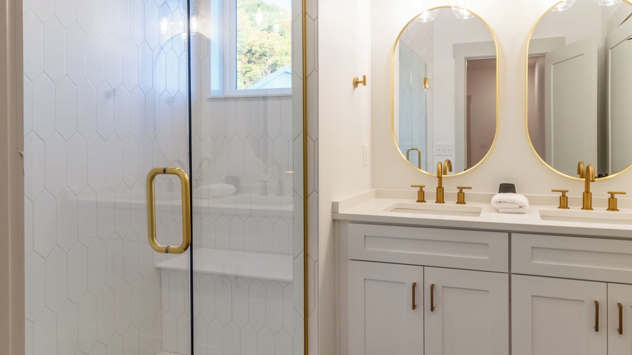 Photo of Bathroom in Northside