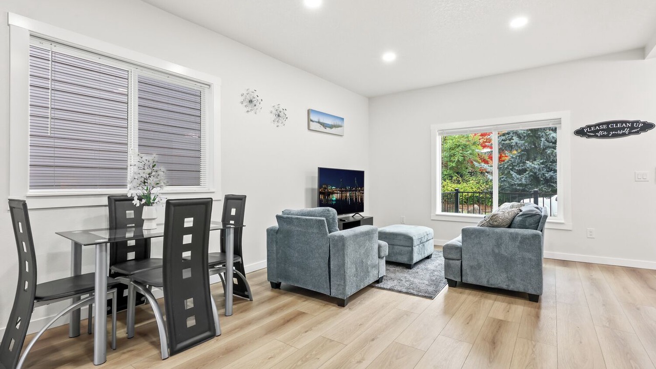 Photo of Livingroom in Overlook