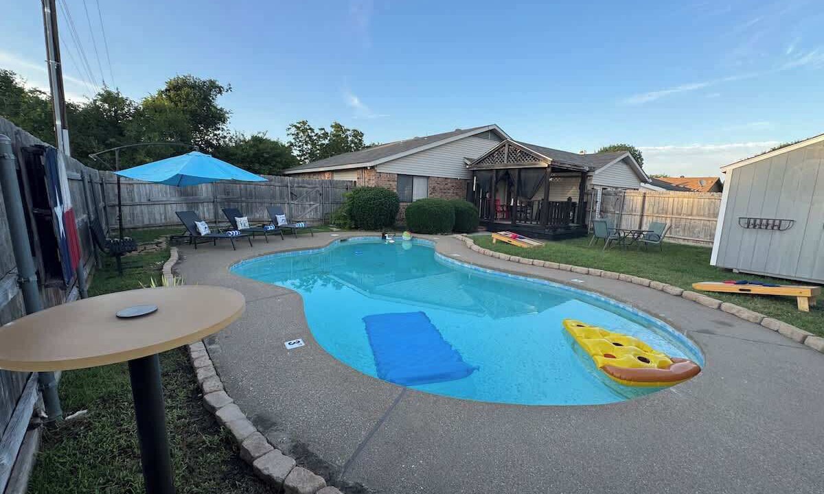Photo of Outdoor in Garland