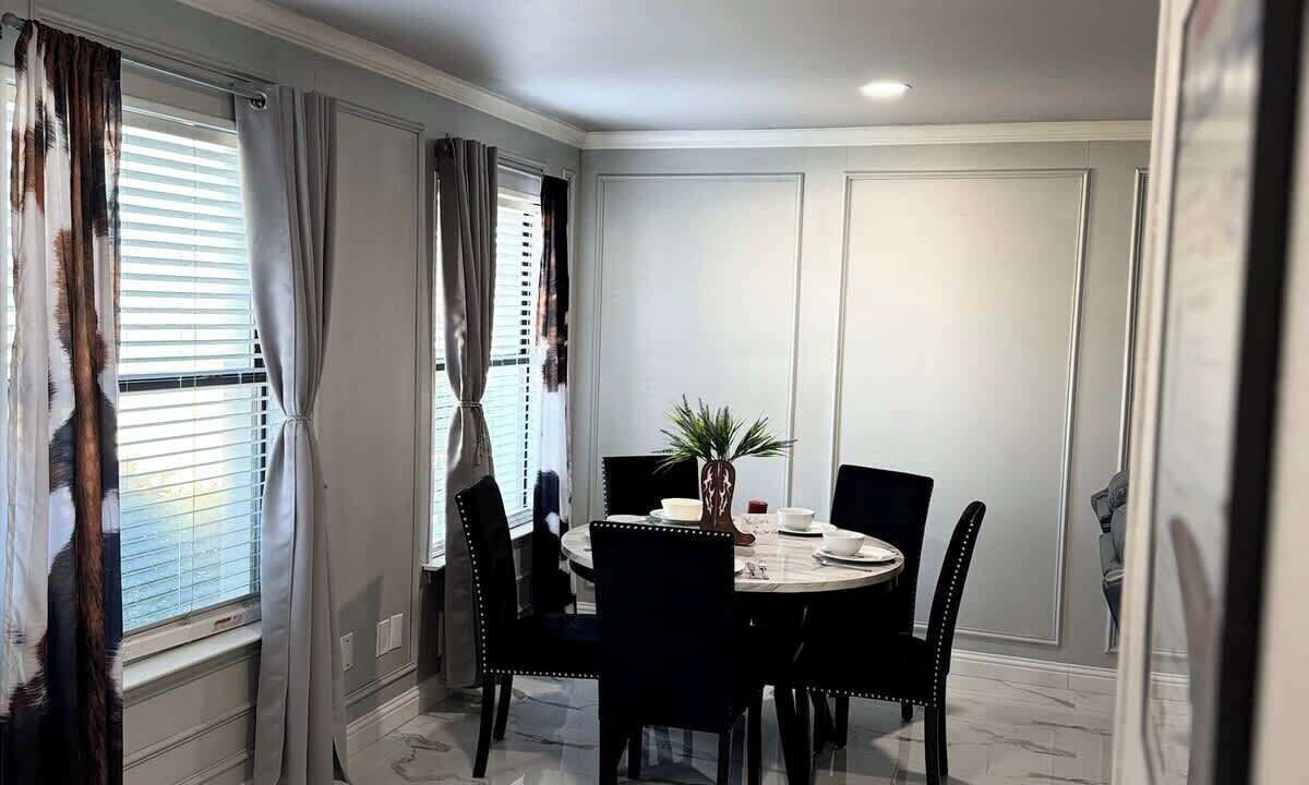 Photo of Bedroom in Garland