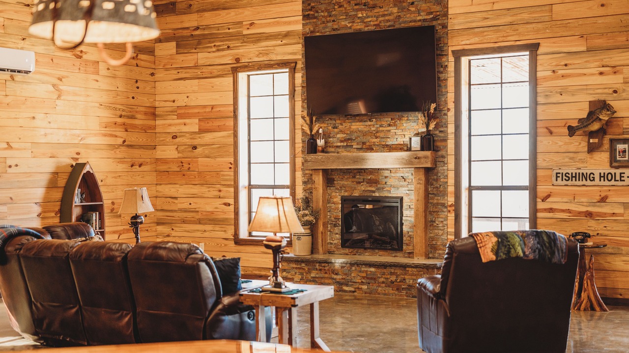 Photo of Livingroom in Oil City