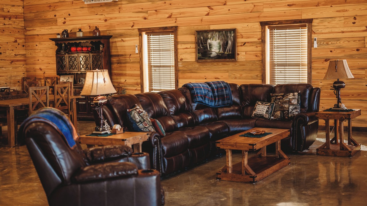Photo of Livingroom in Oil City