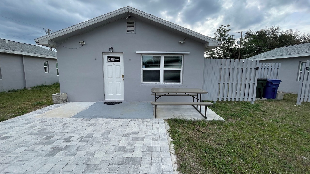 Photo of Outdoor in Warm Mineral Springs