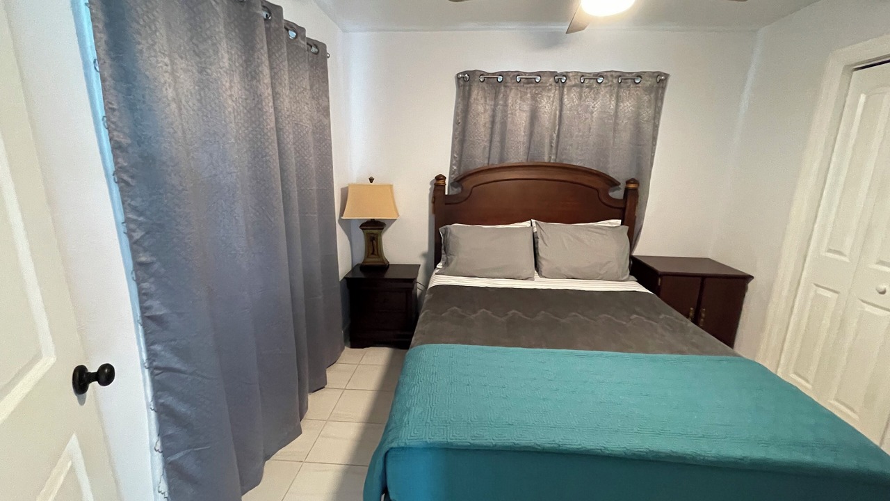 Photo of Bedroom in Warm Mineral Springs