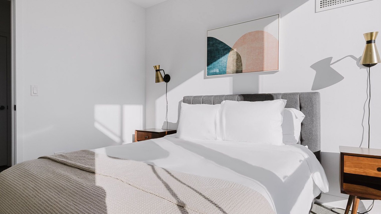 Photo of Bedroom in Near North Side