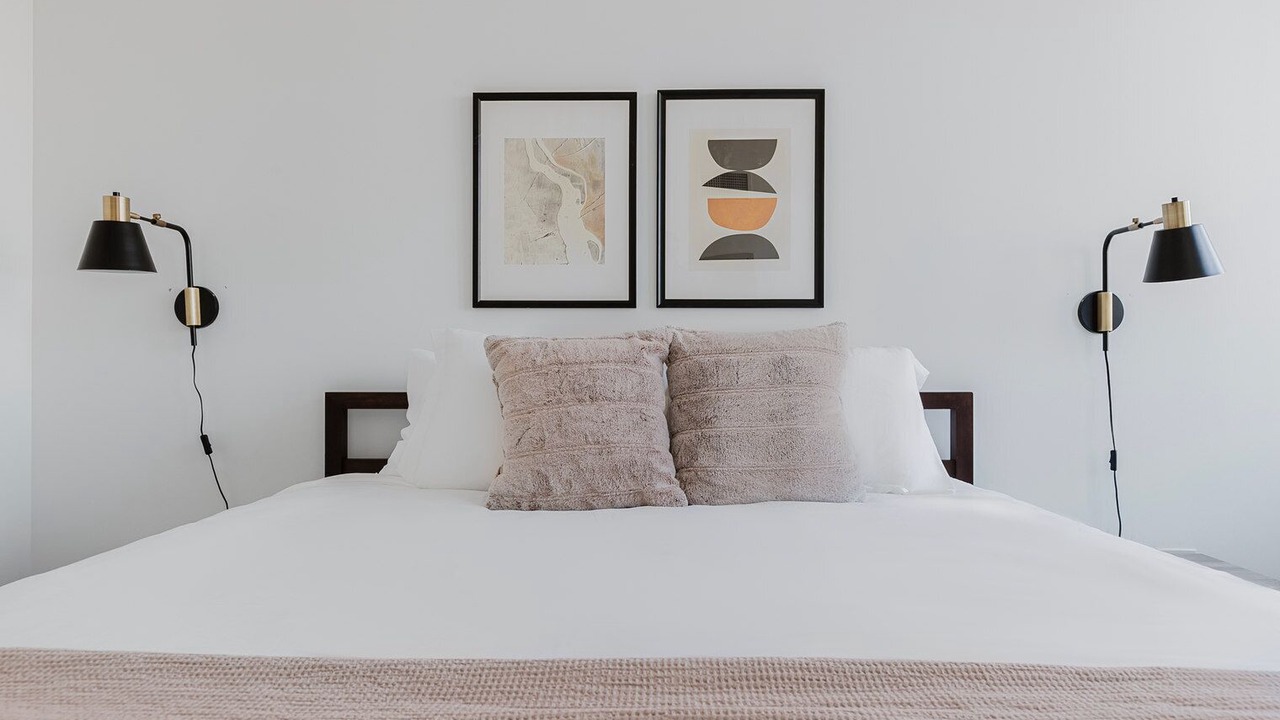 Photo of Bedroom in Near North Side