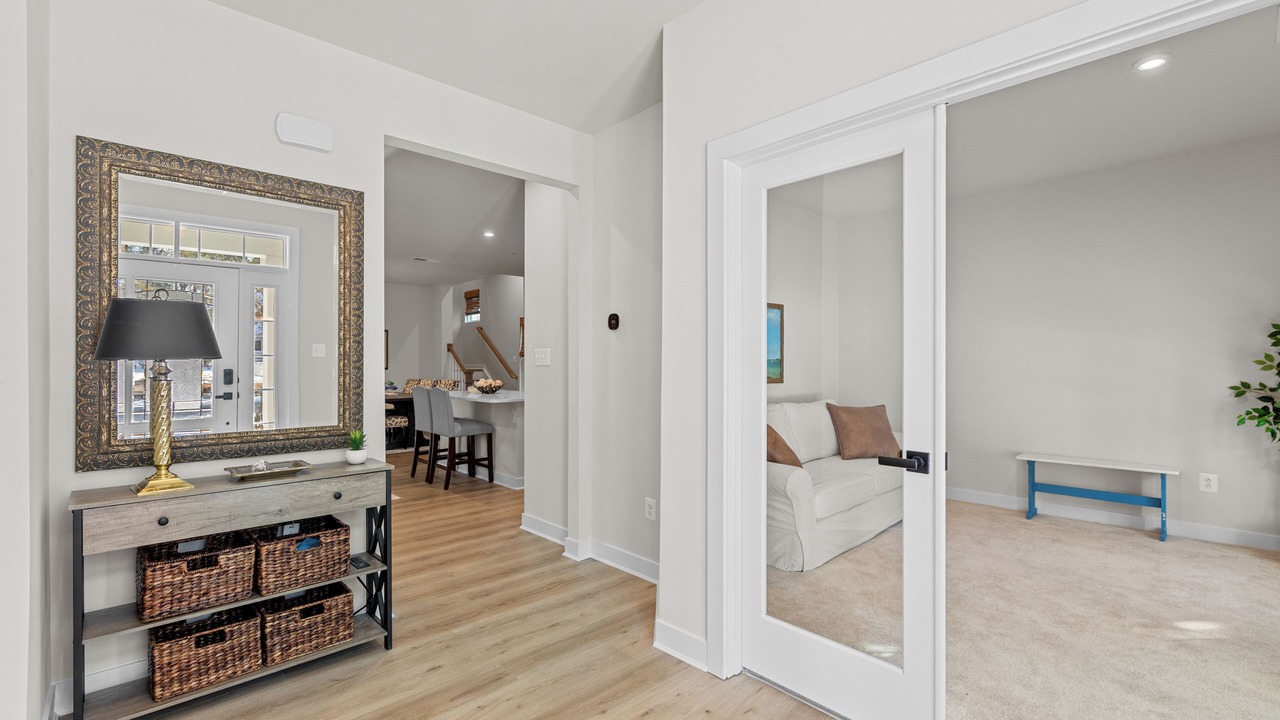 Photo of Livingroom in Bayside