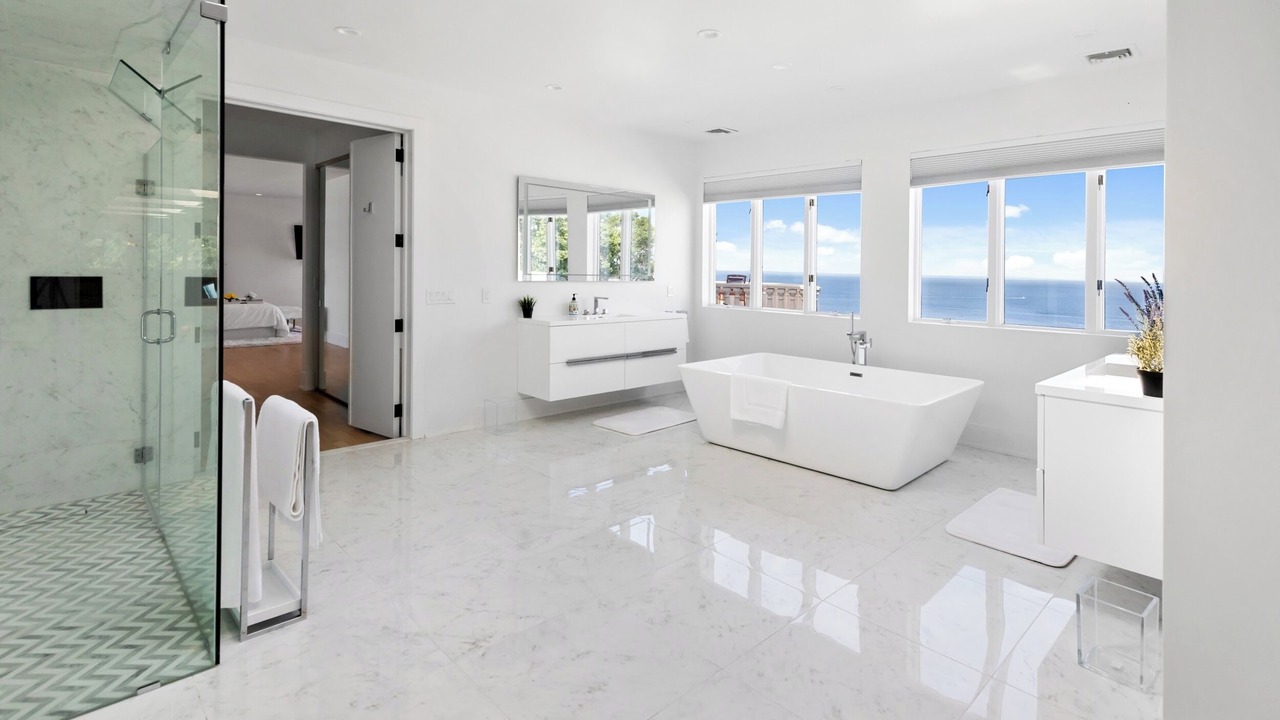 Photo of Bathroom in Belle Terre