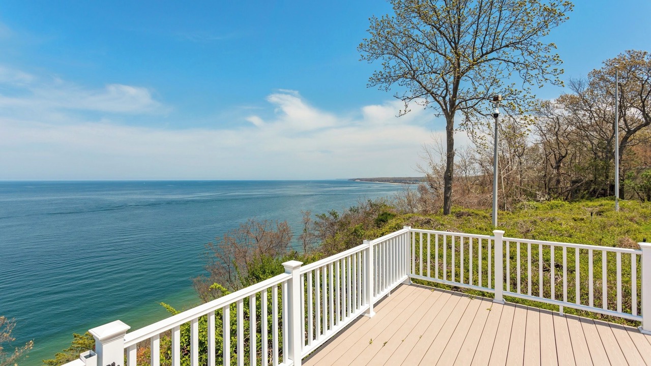 Photo of Outdoor in Belle Terre