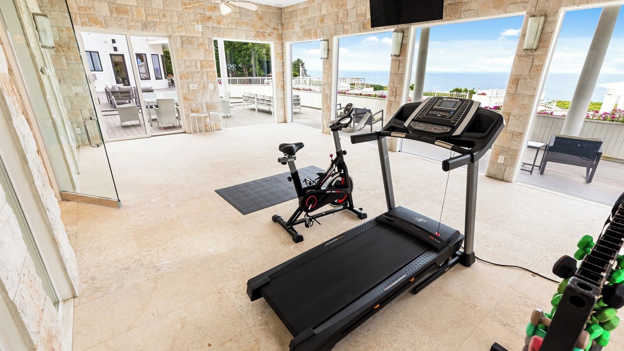 Photo of Others in Belle Terre