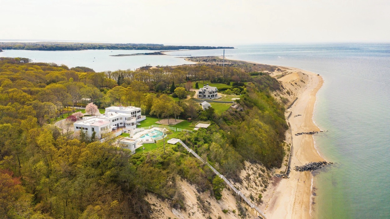 Photo of Outdoor in Belle Terre