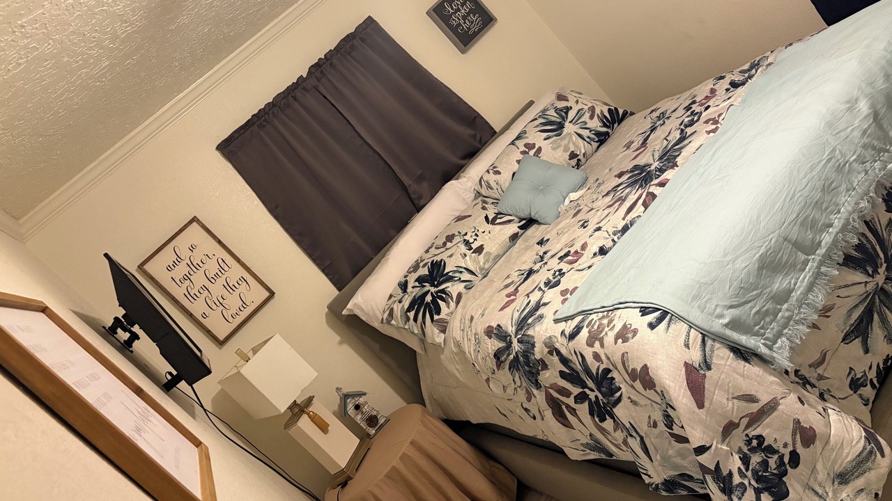 Photo of Bedroom in Plainview