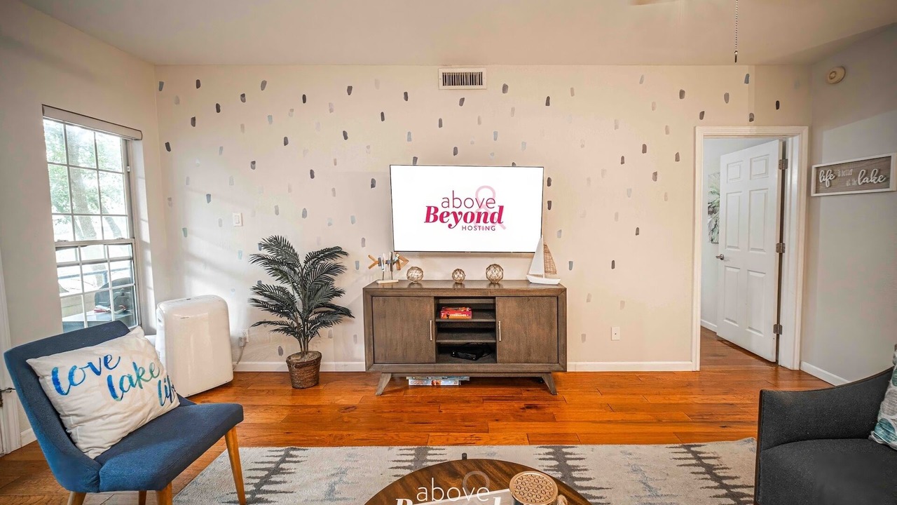 Photo of Livingroom in Highland Lake Estates