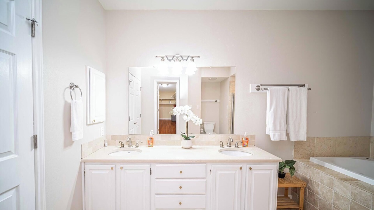 Photo of Bathroom in Highland Lake Estates