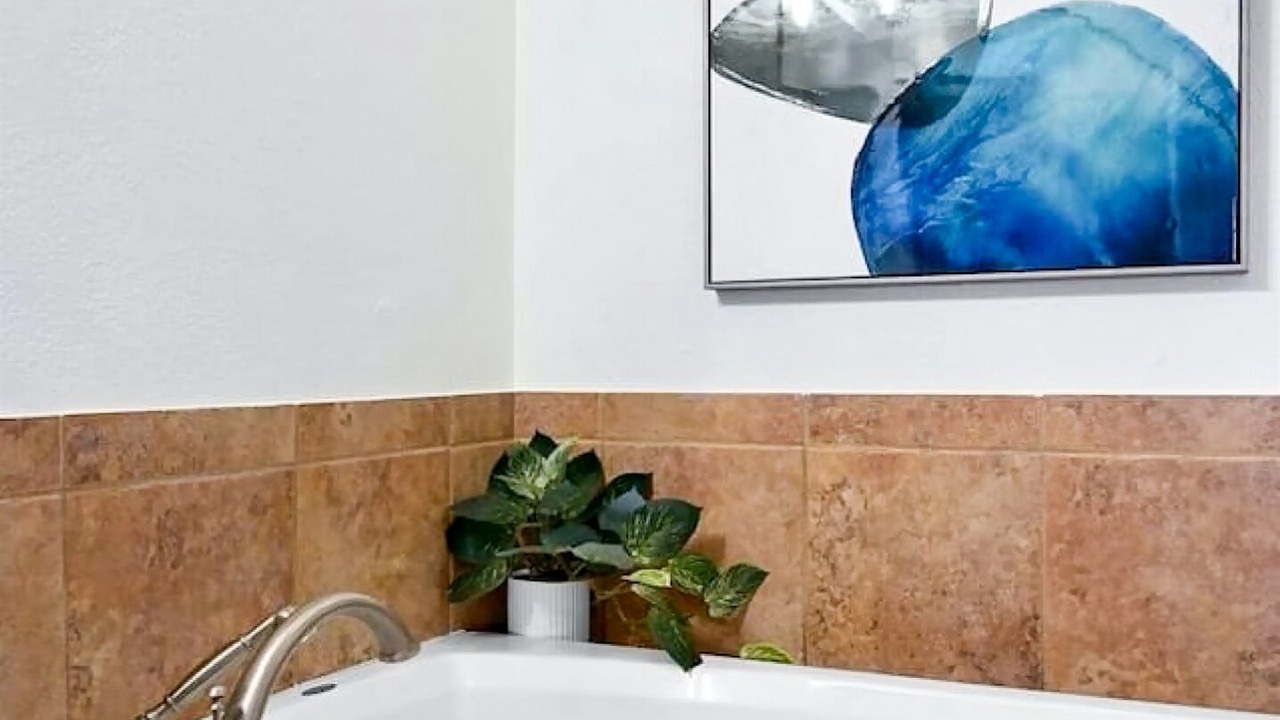 Photo of Bathroom in Highland Lake Estates